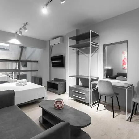 Modeco, Nilie Hospitality Mgmt Апартаменты